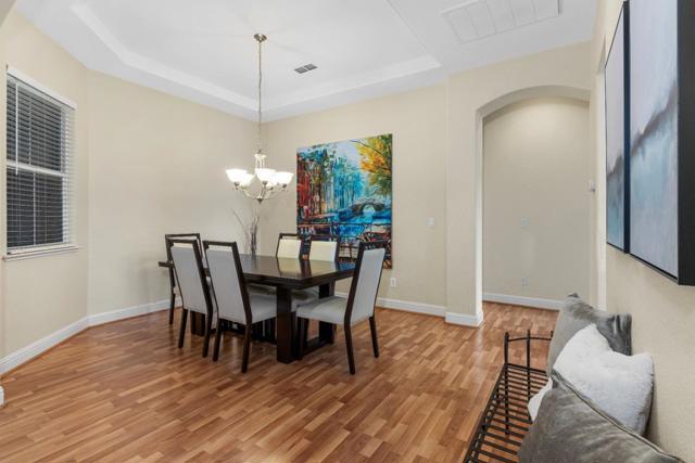 505 Porter Court, Folsom CA: https://media.crmls.org/mediaz/df6478db-2d6a-474b-a8ce-fd15edd73cbf.jpg
