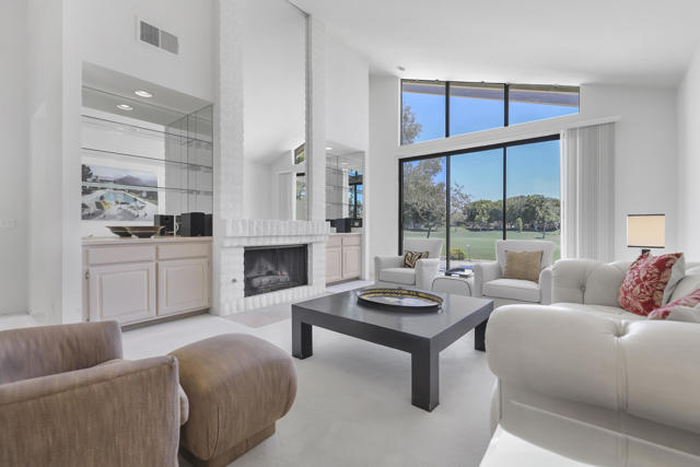 164 Deer Spring Way, Palm Desert, CA 92211