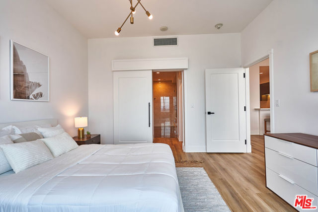 900 W Olympic Boulevard, Los Angeles CA: https://media.crmls.org/mediaz/df653a0a-c4d2-4b5c-84cc-e2457bd01027.jpg