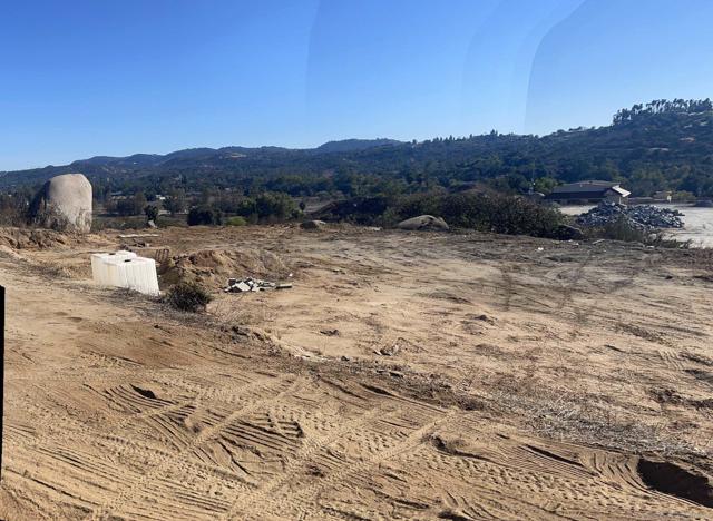 0 Miller Rd, Valley Center CA: https://media.crmls.org/mediaz/df663471-7753-4e1c-9779-5a87a65af9b6.jpg