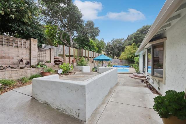 17848 Berta Canyon Road, Salinas CA: https://media.crmls.org/mediaz/df669aaf-9252-4d11-9217-d993087b8390.jpg