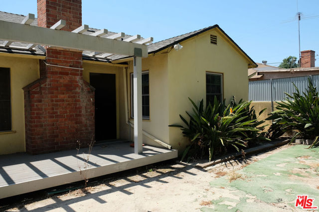 12209 Crewe Street photo 6