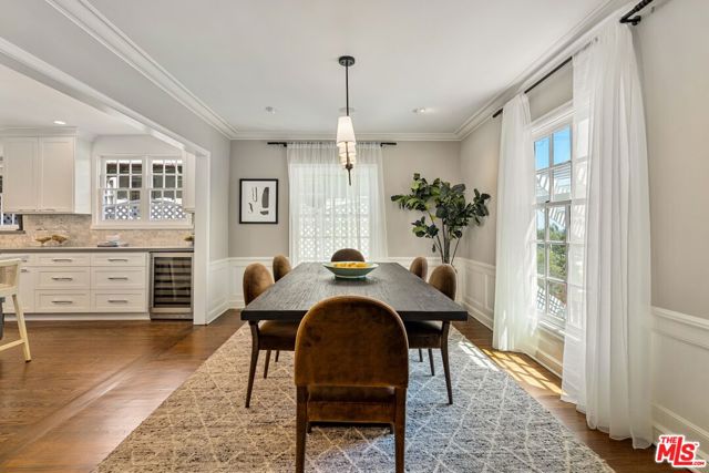8023 Hemet Place, Los Angeles CA: https://media.crmls.org/mediaz/df693368-6ada-49f5-81a5-0904c2e6c567.jpg