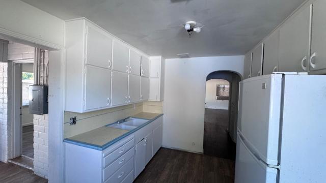 1720 River Road, Modesto CA: https://media.crmls.org/mediaz/df6aad55-bae0-4155-86b1-241c89aa1c02.jpg