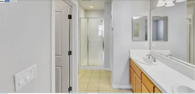 1948 Railroad Ave, Livermore CA: https://media.crmls.org/mediaz/df6b7b0d-8b44-4b29-83f1-40525afacbbc.jpg