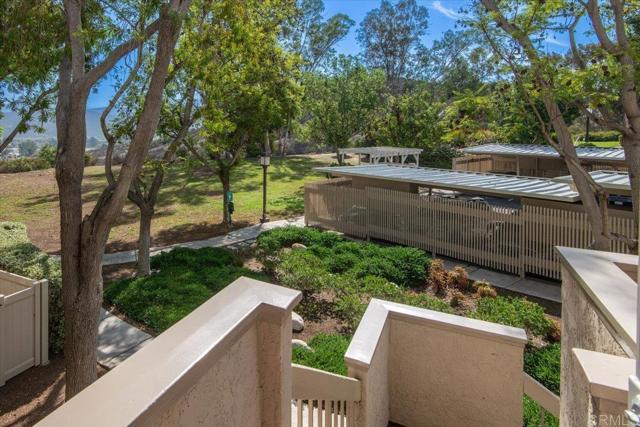 11525 Fury Ln, El Cajon CA: https://media.crmls.org/mediaz/df6ba31c-c79f-42af-b5f8-be05e85c88a0.jpg