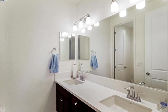 Image 37 of 60 For 17723 Griswold Ct