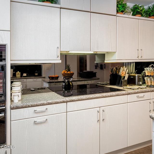 Detail Gallery Image 6 of 33 For 10724 Wilshire Bld #607,  Los Angeles,  CA 90024 - 3 Beds | 4 Baths