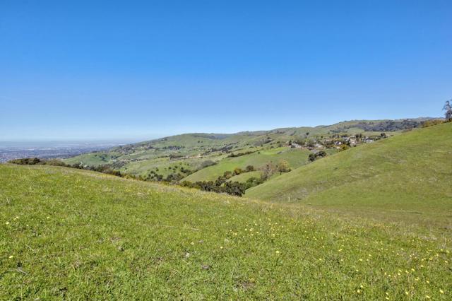 0 Bella Madeira Lane, San Jose CA: https://media.crmls.org/mediaz/df6eb703-fc3e-4907-99e0-a25440a5fe99.jpg