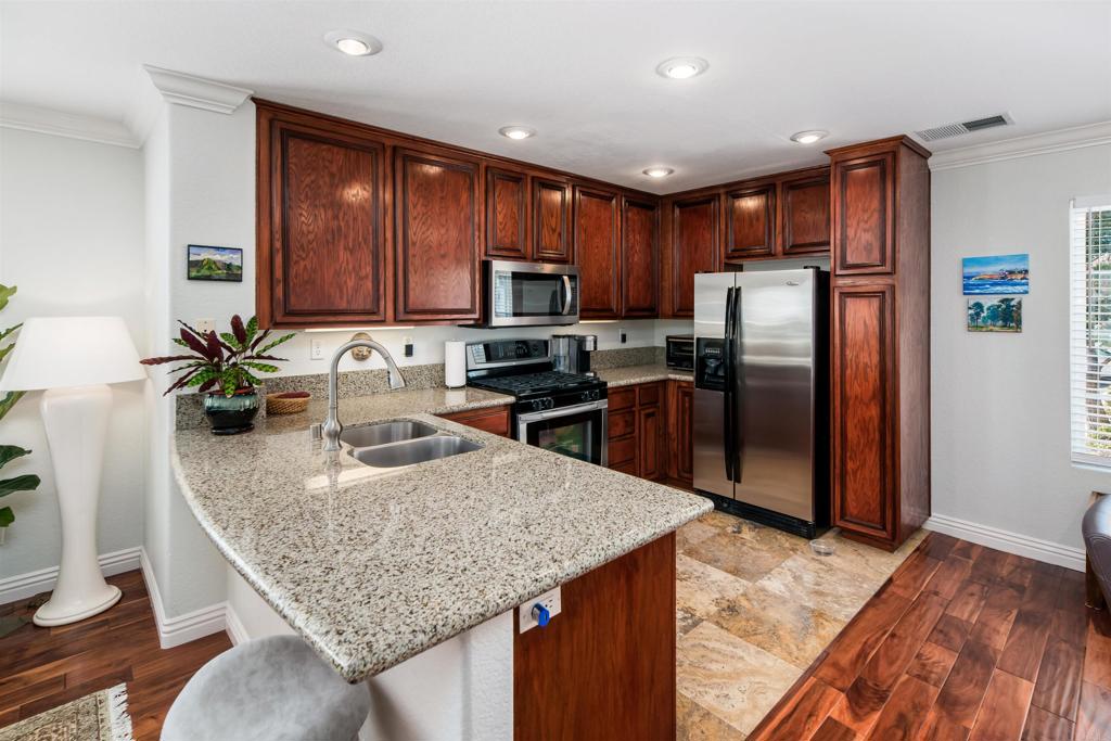 3816 Mykonos Lane - photo 11