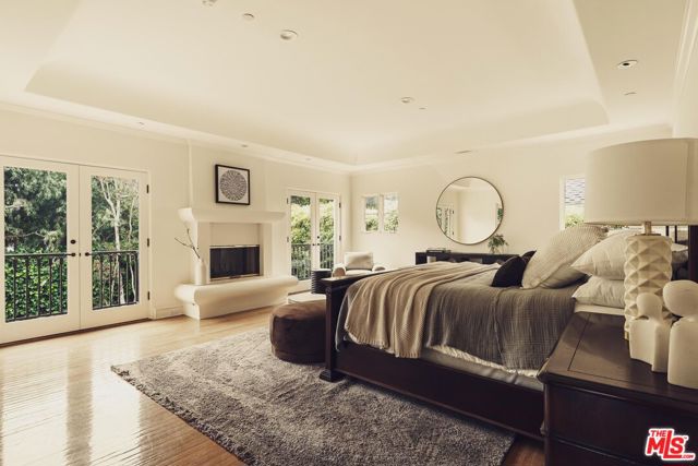 223 24th Street, Santa Monica CA: https://media.crmls.org/mediaz/df6fc46a-18a6-429d-866d-013210705fb9.jpg