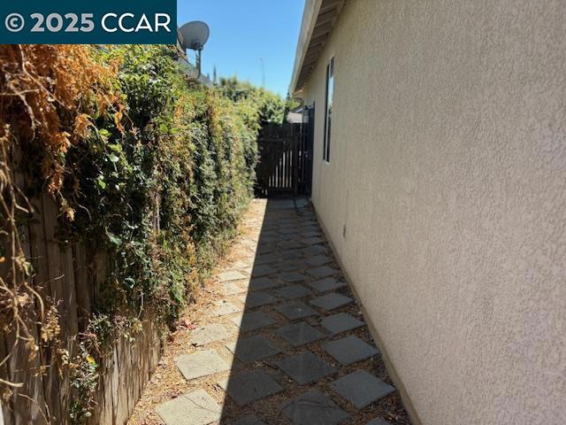 3424 Molokai Rd, West Sacramento CA: https://media.crmls.org/mediaz/df719c59-b6d6-419c-bbc1-bd69f4eb7f92.jpg