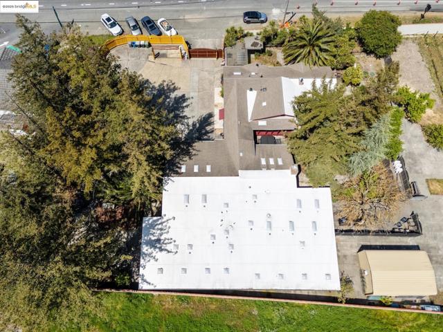 75 Fremont Dr., Sonoma CA: https://media.crmls.org/mediaz/df7269fa-36c5-41b1-b6f0-e648de13dc34.jpg