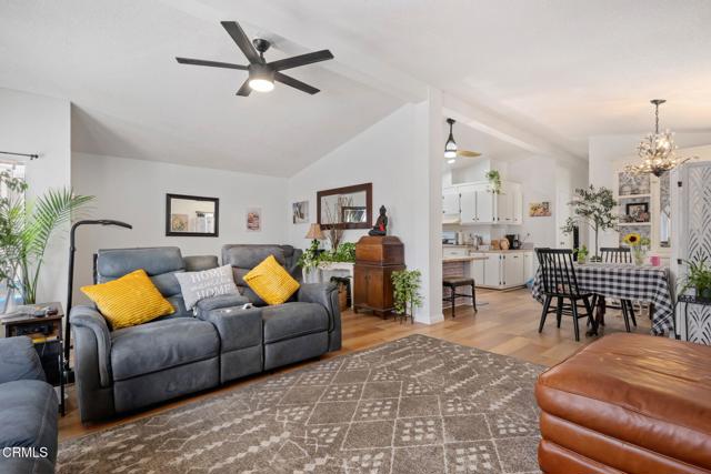 Detail Gallery Image 4 of 24 For 95 Camino Algarve #95,  Camarillo,  CA 93012 - 2 Beds | 2 Baths