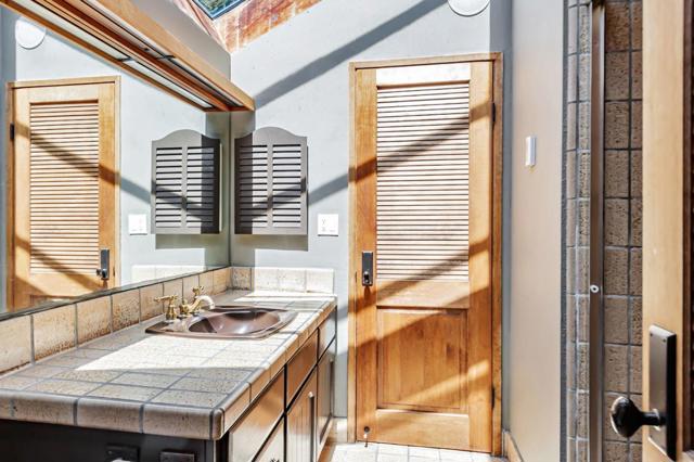 855 Oak Ridge Road, Los Gatos CA: https://media.crmls.org/mediaz/df736319-1c22-4466-b8f6-94030fb7da97.jpg