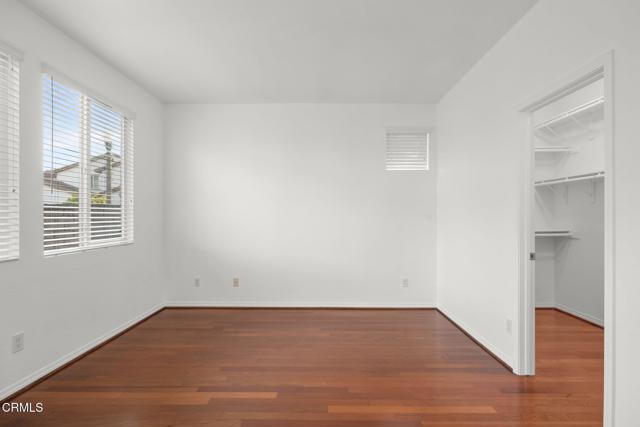 3806 Golden Pond Drive, Camarillo CA: https://media.crmls.org/mediaz/df7507e5-3f1b-4013-a373-ab553d66297d.jpg