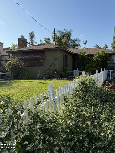 Detail Gallery Image 2 of 33 For 769 E Howard St, Pasadena,  CA 91104 - 3 Beds | 2 Baths