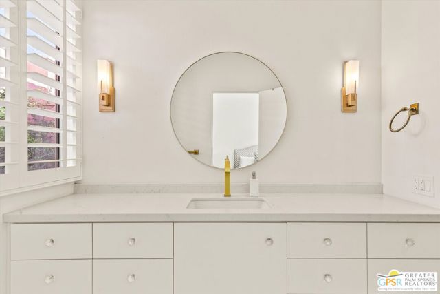 47392 Jadida Avenue, Palm Desert CA: https://media.crmls.org/mediaz/df762bef-b109-4436-875c-868ec54935cf.jpg