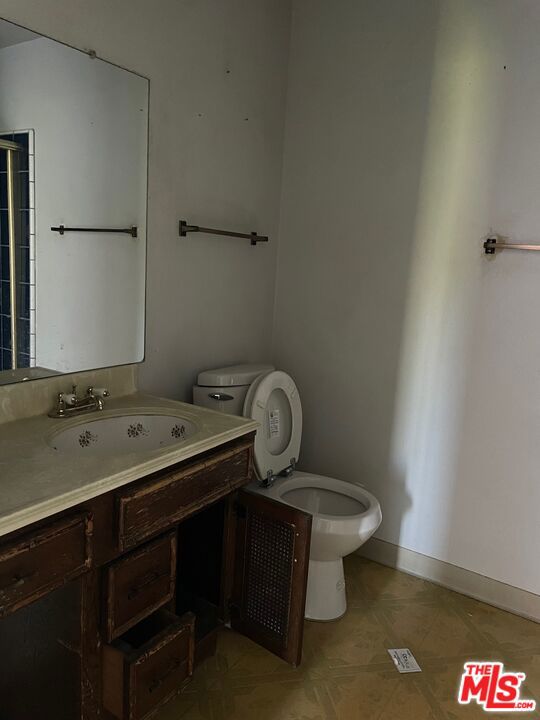 8912 E Fairview Avenue, San Gabriel CA: https://media.crmls.org/mediaz/df76aa7f-2f72-4324-a54b-07bd547b002c.jpg