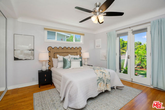 1116 Stanford Street, Santa Monica CA: https://media.crmls.org/mediaz/df76d12c-a1ae-4c2a-b006-234f8f167d01.jpg