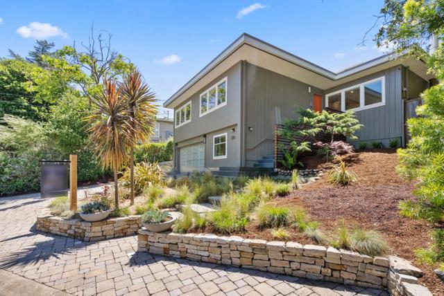 Image 3 of 64 For 211 Manor Drive