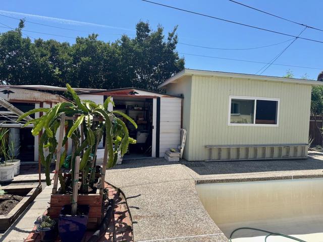 2009 Stonewood Lane, San Jose CA: https://media.crmls.org/mediaz/df78b376-c919-4bd2-b092-85cc3fe5a4ab.jpg