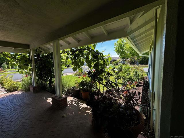 359 W Glenwood Ave, Fullerton CA: https://media.crmls.org/mediaz/df7aaa2d-5781-4a34-87a5-c10622d67274.jpg