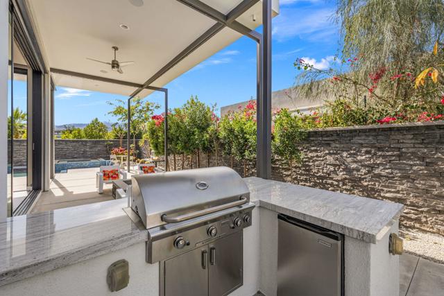 29 Topaz Court, Rancho Mirage, CA 92270