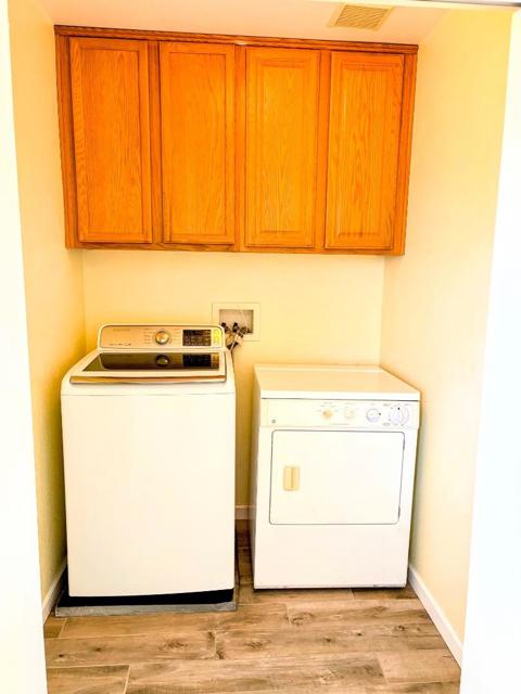 1605 HERMOCILLA Way, San Jose CA: https://media.crmls.org/mediaz/df7bc59c-140f-4b69-84b2-6f188ac83de8.jpg