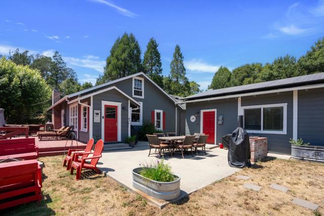 2165 Cox Road, Aptos CA: https://media.crmls.org/mediaz/df7cd1ed-5106-4c35-8706-c625fbc4717c.jpg