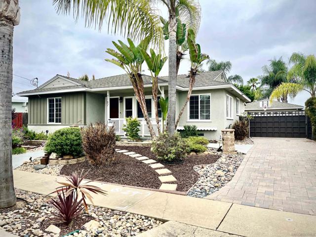 7187 Galewood St, San Diego CA: https://media.crmls.org/mediaz/df7d64b6-f0b8-4d27-aab0-3a7feb54593a.jpg