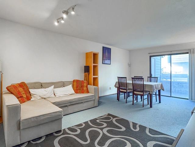 6923 Chantel Court, San Jose CA: https://media.crmls.org/mediaz/df7e26f2-6965-4c61-a0b6-97ea83a44cee.jpg