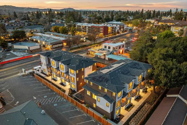 955 Woodside Road, Redwood City CA: https://media.crmls.org/mediaz/df7e7749-2a8f-4316-8cc2-f7faf50d5b05.jpg