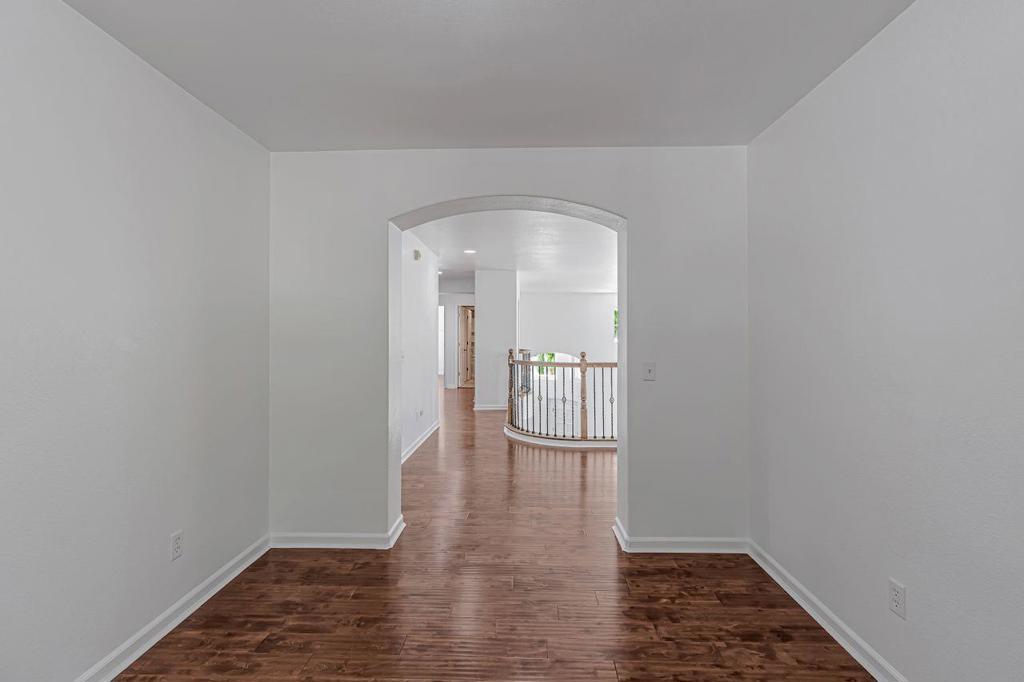 https://media.crmls.org/mediaz/df7f411d-806d-4a5a-aa26-fec5cb03e590.jpg?preset=X-Large
