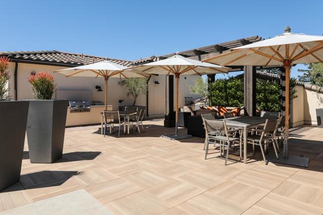 100 1st Street, Los Altos CA: https://media.crmls.org/mediaz/df7f5ba1-4991-41ad-a1d1-80b29e8b45e9.jpg