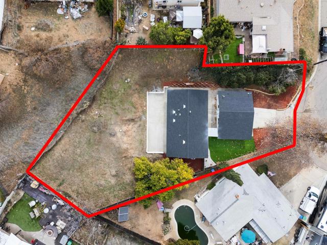 Image 28 of 37 For 9065 Heatherdale St