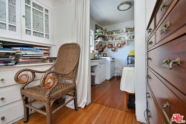 224 Horizon Avenue, Venice CA: https://media.crmls.org/mediaz/df806790-5e31-4382-ac7f-13aee5d766ec.jpg