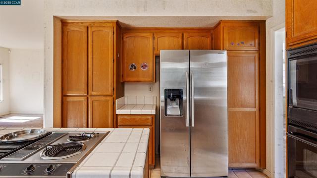 2117 Mark Twain Dr, Antioch CA: https://media.crmls.org/mediaz/df81095e-3079-430c-b94c-d0b333880297.jpg