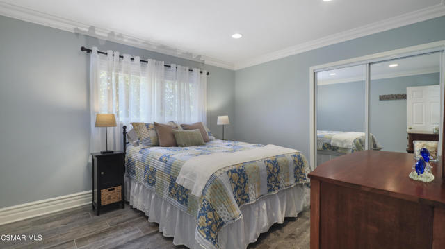 876 Emerson Street, Thousand Oaks CA: https://media.crmls.org/mediaz/df81b1b6-8b7c-4e7d-a0ec-8c601314890d.jpg