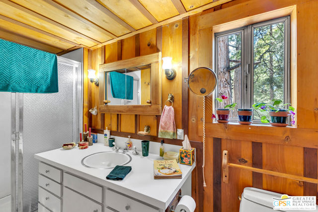 Image 39 of 70 For 25100 Indian Rock Road