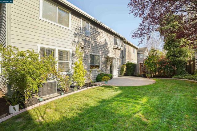 Image 26 of 60 For 34 Elmwood Dr