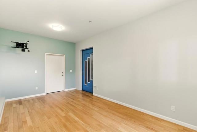 132 Pax Place Court, Aptos CA: https://media.crmls.org/mediaz/df82977c-03fd-46f9-af84-19154c1a5d78.jpg