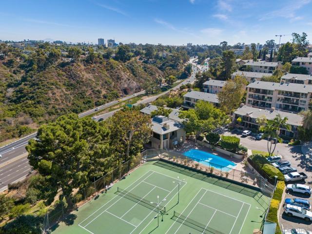 4266 5th Ave., San Diego, California 92103, 2 Bedrooms Bedrooms, ,2 BathroomsBathrooms,Condominium,For Sale,5th Ave.,250019946SD