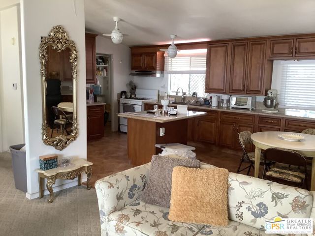 70875 Dillon Road, Desert Hot Springs CA: https://media.crmls.org/mediaz/df8344c8-e58a-4d2c-b774-a695d11e0444.jpg