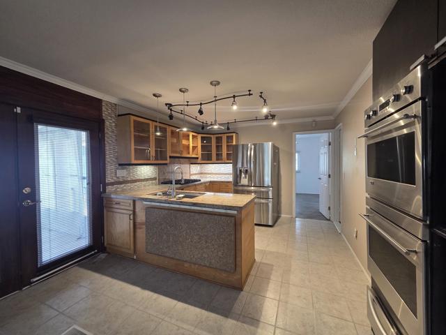 24 Mesa View Drive, Cathedral City CA: https://media.crmls.org/mediaz/df847887-fa33-4320-b232-faabdb69bd69.jpg
