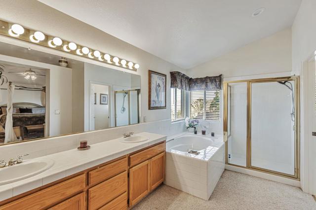 1700 Hemlock Court, Hollister CA: https://media.crmls.org/mediaz/df865dde-4649-42b1-9e53-750d3a3f6021.jpg
