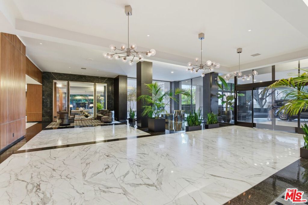 1100 Alta Loma Road #602