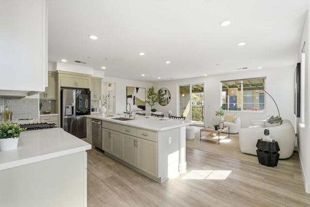 490 Trace Lane, Hayward CA: https://media.crmls.org/mediaz/df8784a0-58b8-48b3-9e5c-054257eca309.jpg