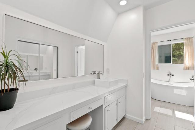 19125 Marjorie Road, Salinas CA: https://media.crmls.org/mediaz/df88189c-33ba-4a6d-86cb-80db5ca2026a.jpg