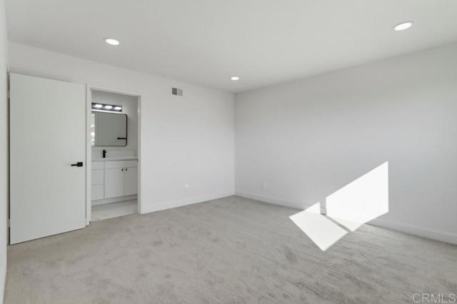 421 Locdel Court, Chula Vista CA: https://media.crmls.org/mediaz/df88ee79-87d4-4165-bba2-fa0bbfcc01a6.jpg